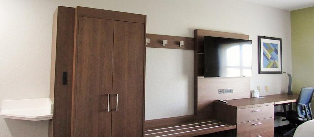 Express Stuart By Ihg Hotel